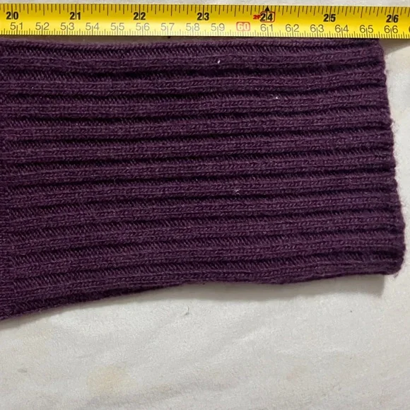 Vintage Max Mara Turtle Neck  70% virgin wool and 30% cashmere Small - Picture 6 of 11